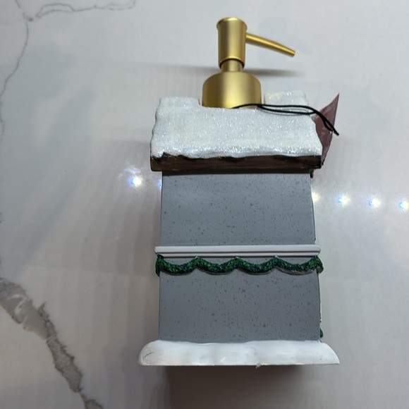 New Christmas Liquid Soap Lotion Dispenser AVANTI HOME House Clay Holiday - Picture 5 of 6